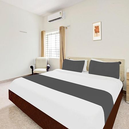 Hotel O Sri Manjunatha Deluxe Suites Bangalore Exterior foto